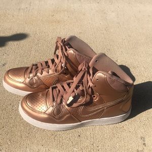 Metallic Gold Nike Force Sz 7